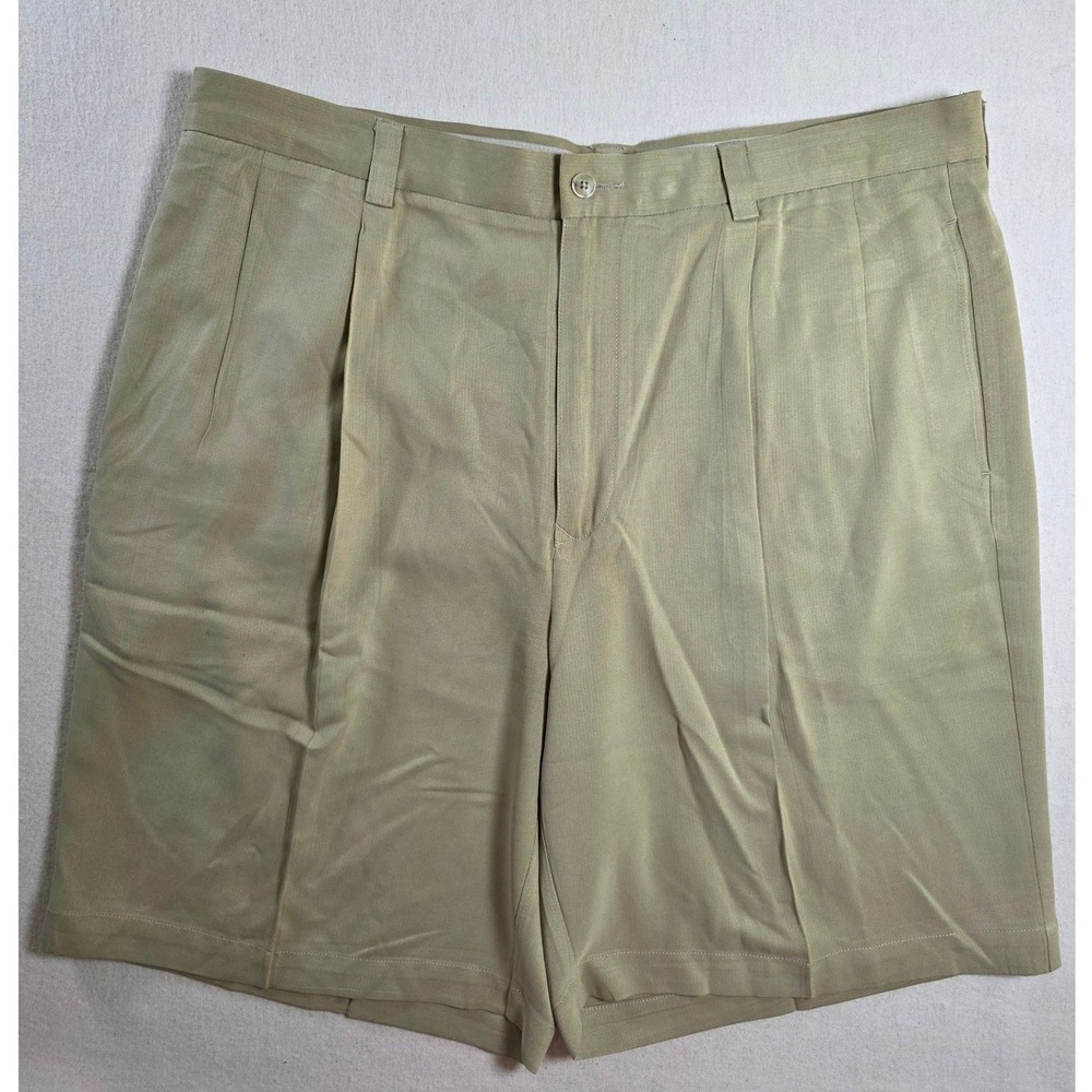 Tommy‎ Bahama Relax Shorts Mens 38 Khaki 100% Silk Pleated Front Golf